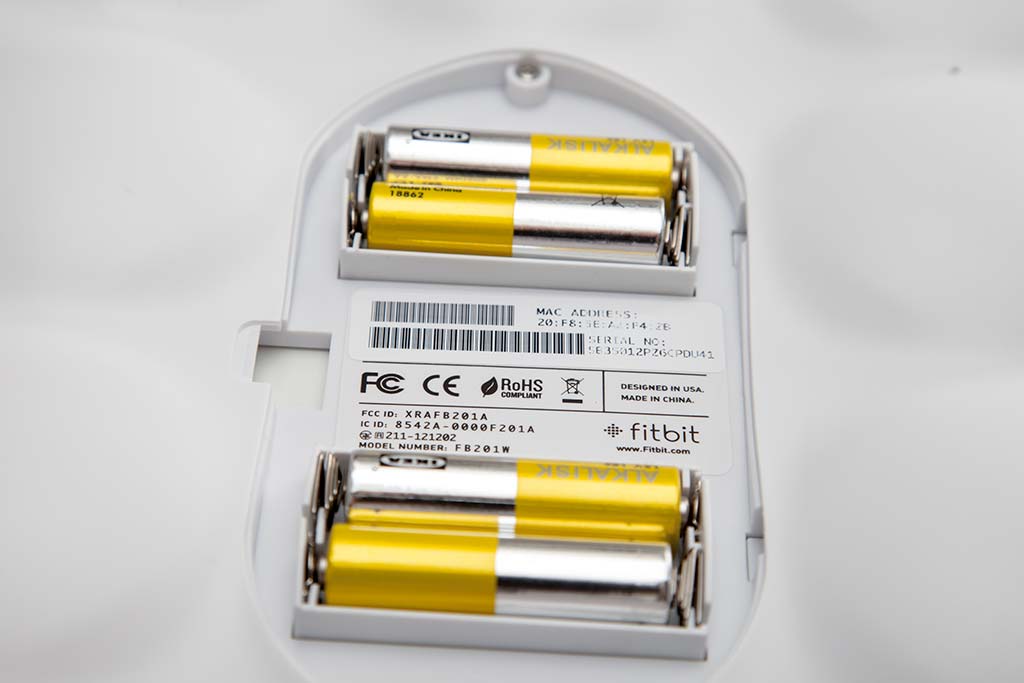 fitbit aria batteries