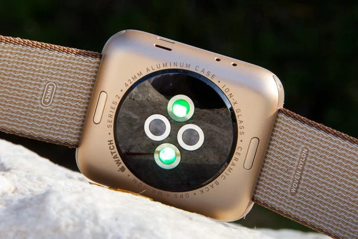 Apple Watch Series 2 - LED Sensor