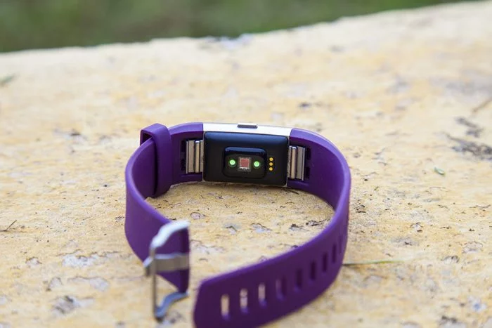 Fitbit Charge 2 - Sensor de pulso óptico