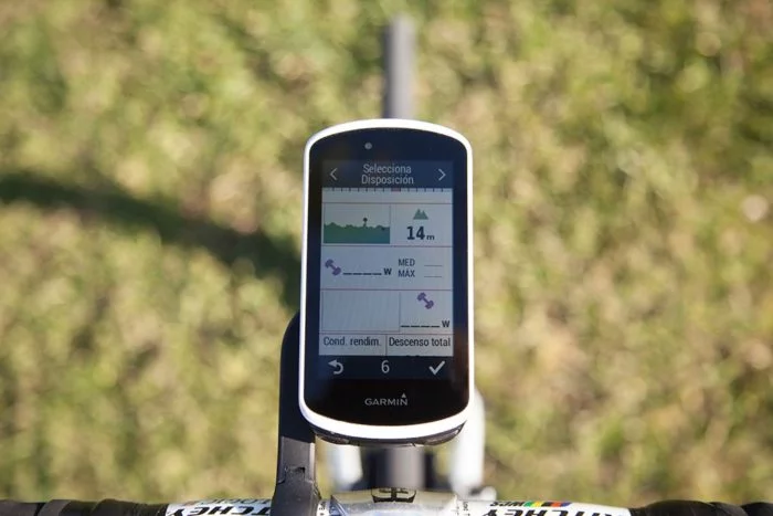 Garmin Edge 1030 - Configurar pantallas