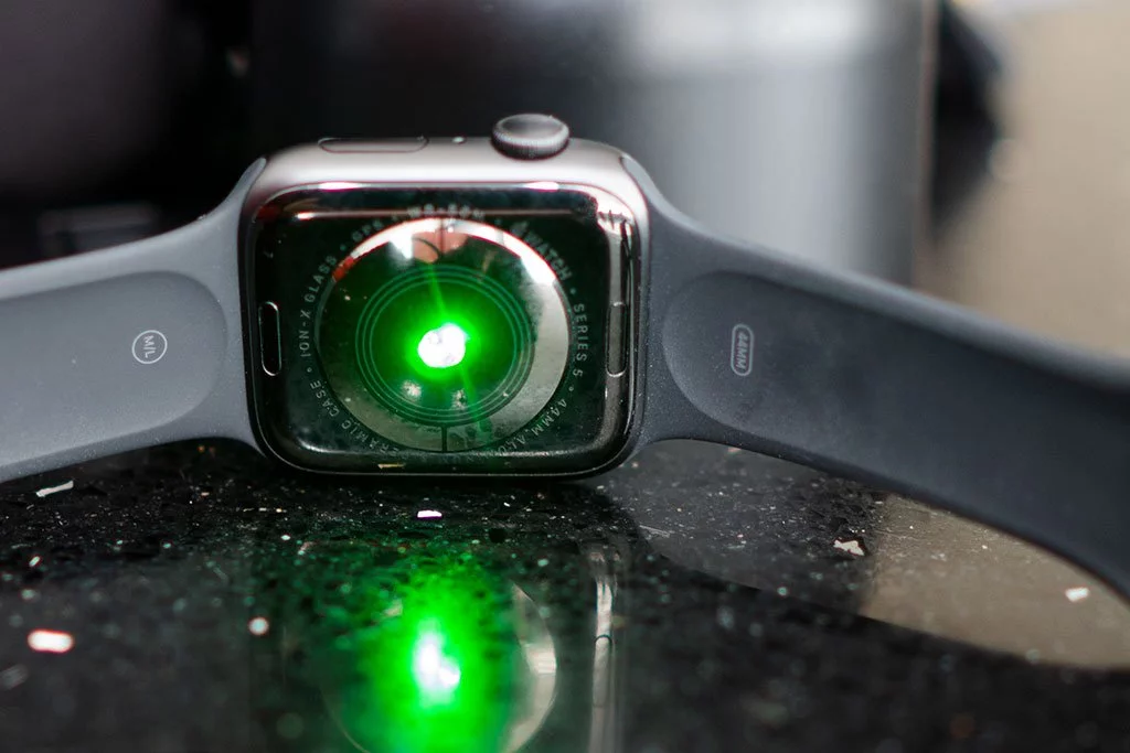 Apple Watch Series 5 - Sensor pulso óptico