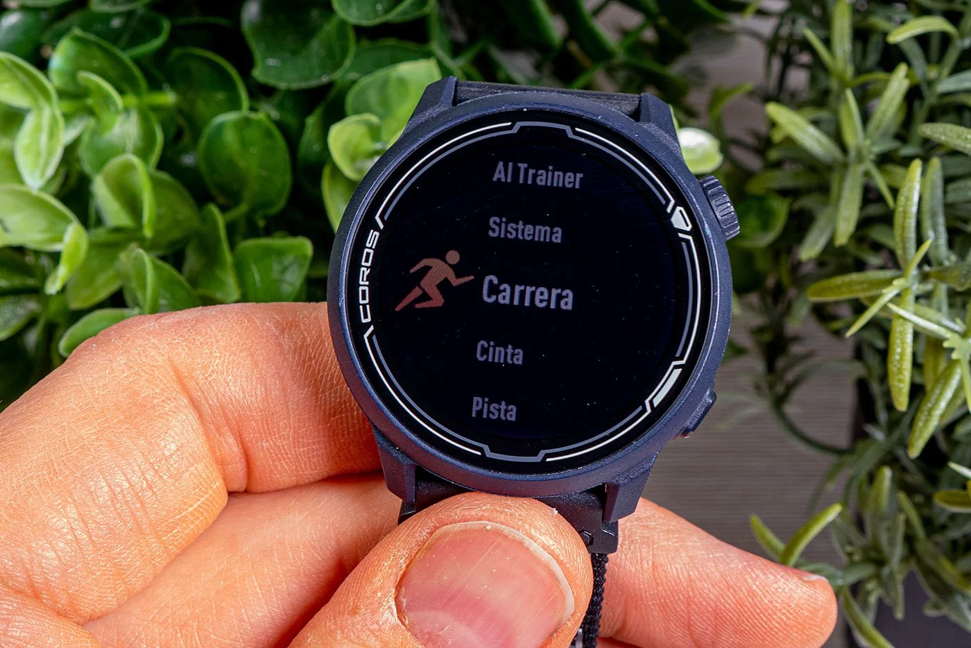 Así es el Coros Pace 2: el 'smartwatch' deportivo ultraligero de