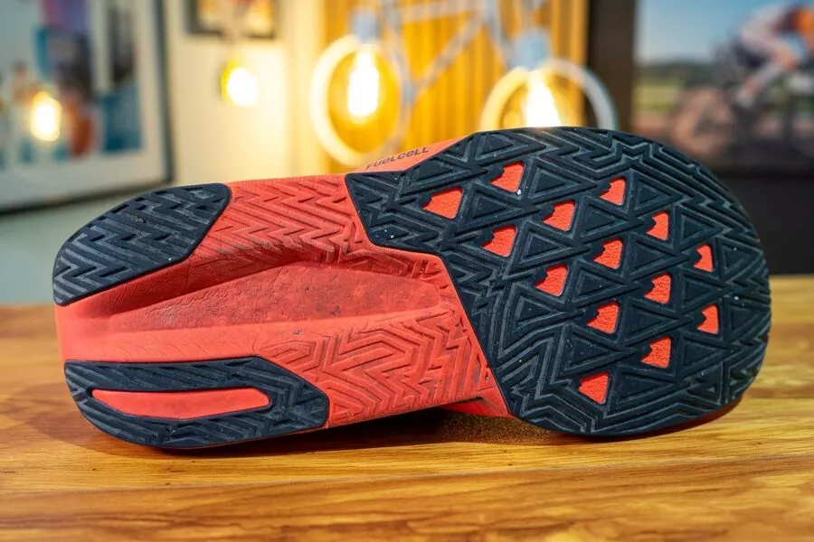 New Balance Rebel v5