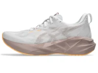 ASICS Novablast 5 Blanco
